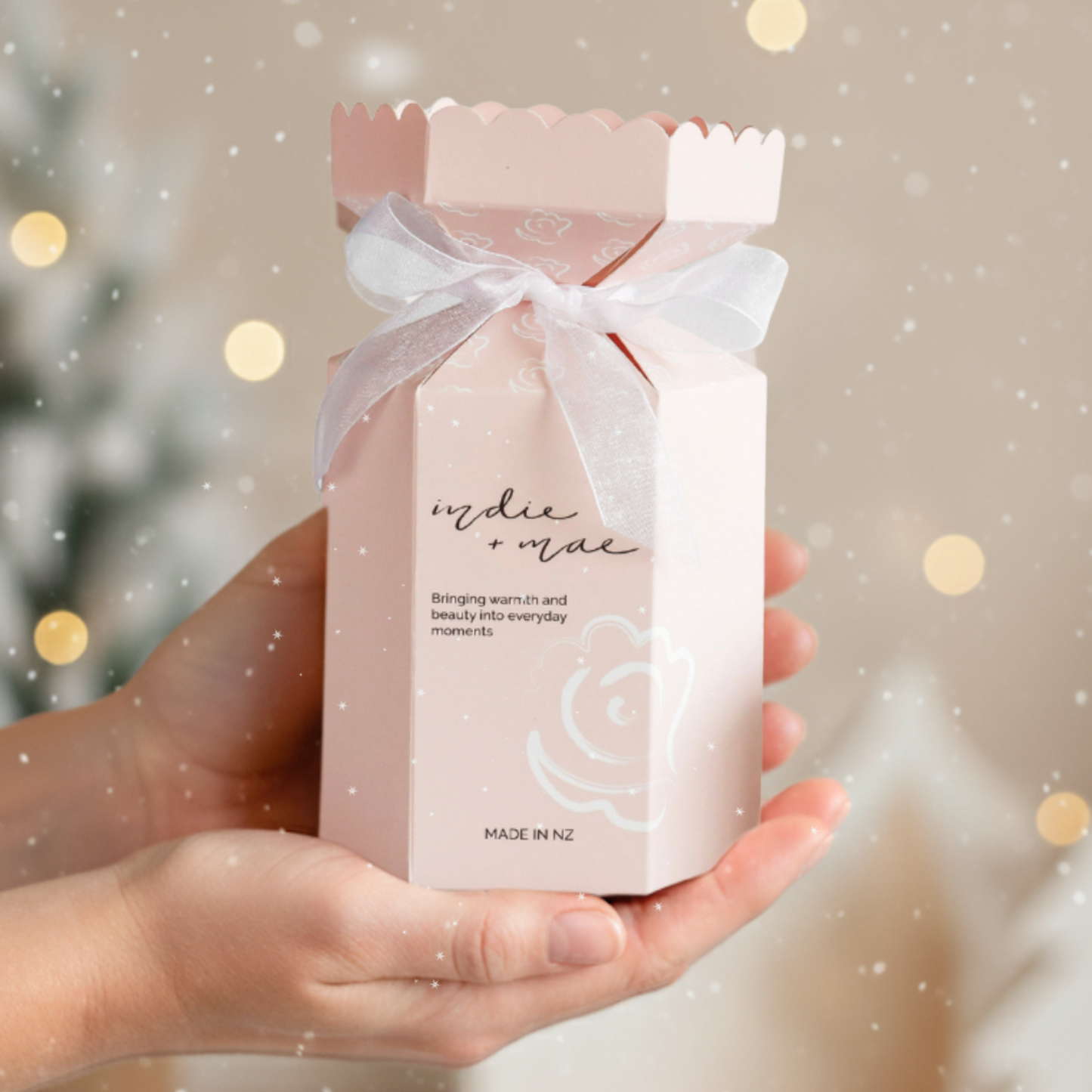 Indie + Mae Glow Cracker Gift Set with Warm Vanilla Body Butter and Rose & Peony Body Polish, alternative product view