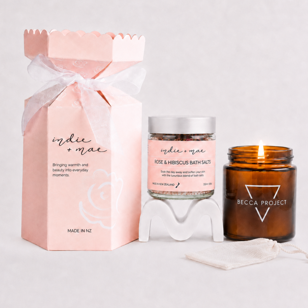 Indie + Mae Unwind Cracker Gift Set with Rose & Hibiscus Bath Salts, Dreamer Candle and muslin bag, gift presentation