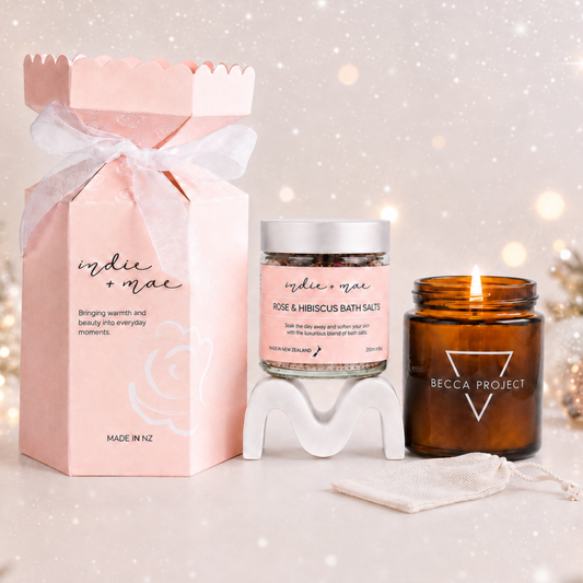 Indie + Mae Unwind Cracker Gift Set with Rose & Hibiscus Bath Salts, Dreamer Candle and muslin bag