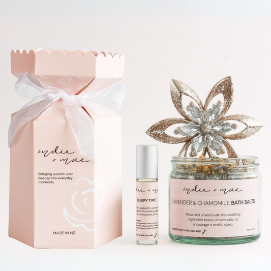 Christmas Cracker Gift Set Including Bath Salts & Aromatherapy Roller